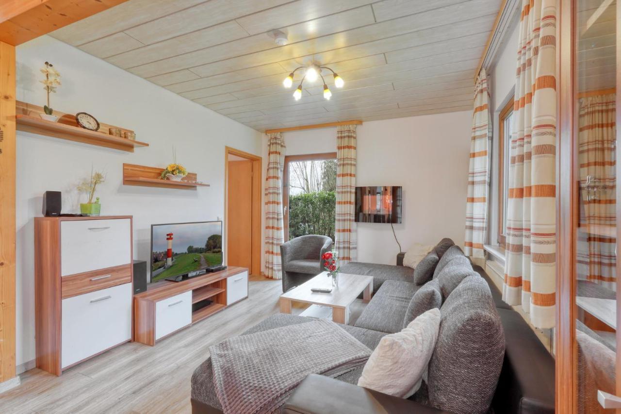 Seepark Kirchheim Ferienhaus Bei Nina Mit Sauna Екстериор снимка