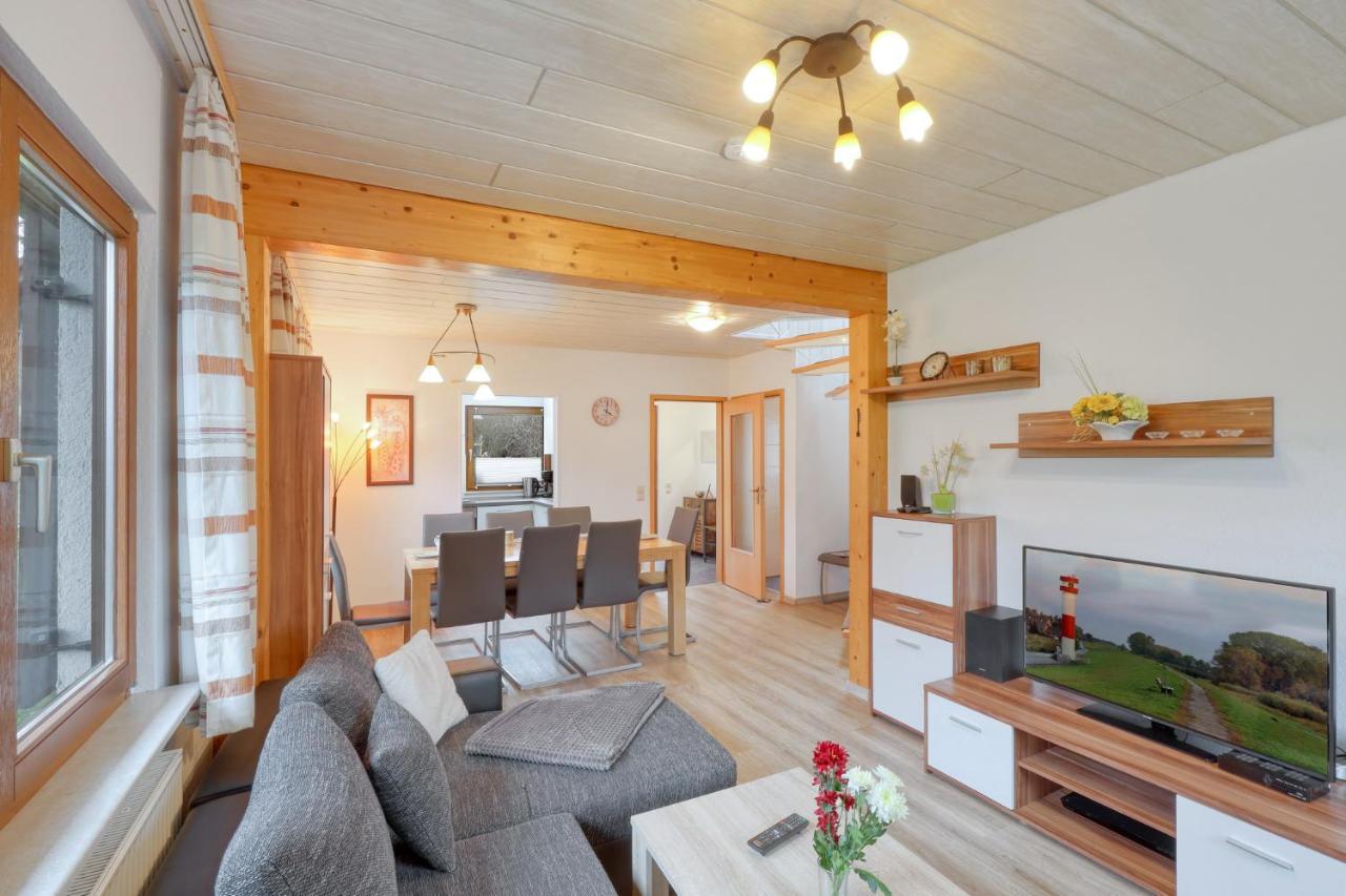 Seepark Kirchheim Ferienhaus Bei Nina Mit Sauna Екстериор снимка